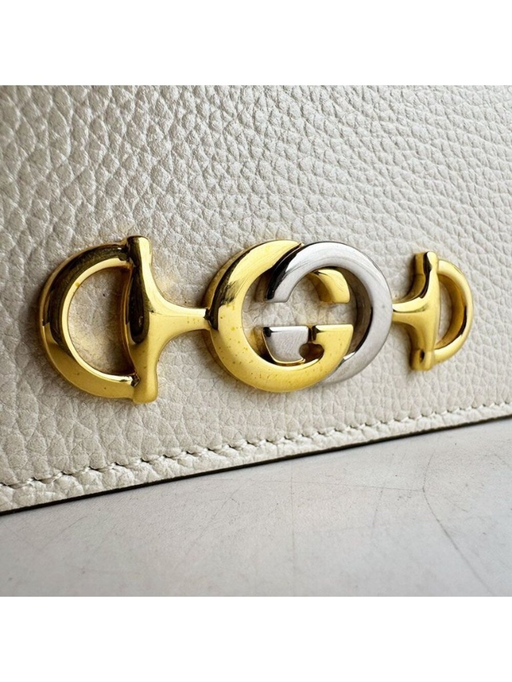 Gucci Bifold Wallet Ivory - Picture 11 of 13